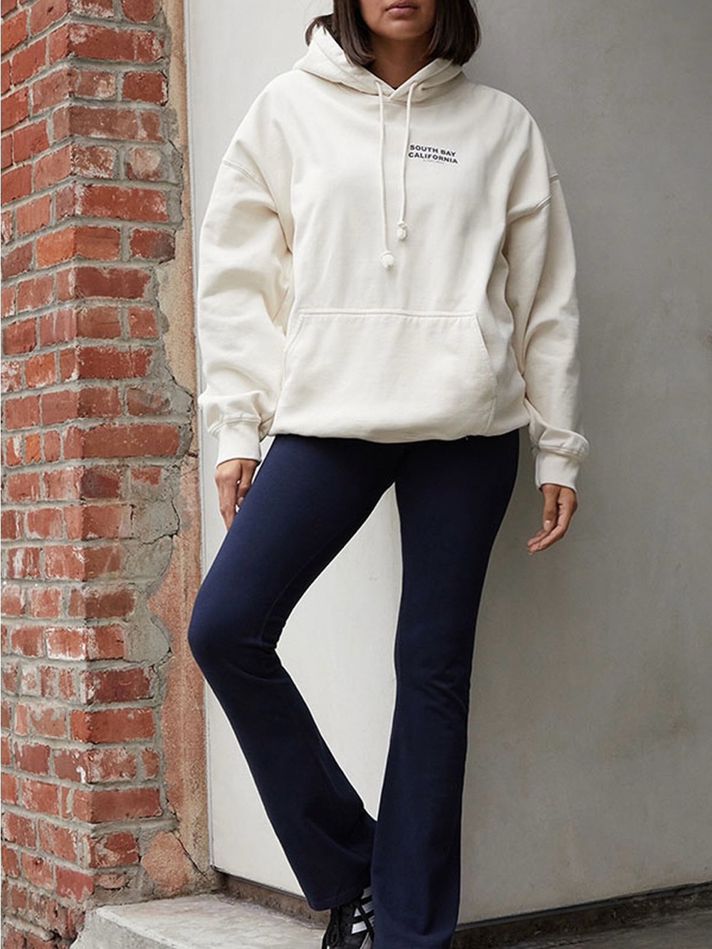 Brandy Melville / John Galt
South Bay Hoodie - Picture 3 of 8